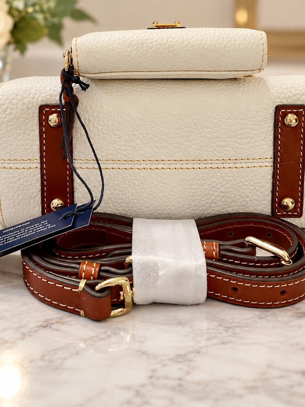 NWTs, Dooney & Bourke Creamy Pebbled Leather Cameron Crossbody & Matching Wallet - Picture 7 of 13